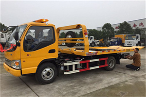 君山区哪里有拖车服务